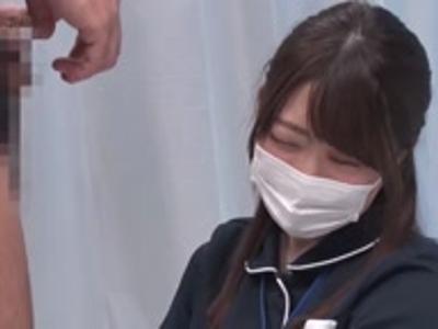«外見える!?|素人»【エロエロカー】看護師さんに絶倫チンポを見てもらってそのままH！男性におすすめのエロ映像