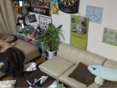 «熟女|エロ動画»イケメン男子が熟年女性を部屋に連れ込んで浮気生出しファック隠し撮り！いやらしいエッチな映像