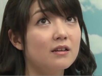 «企画|筆おろし»街で見つけた美女たちに美女経験の少ない男性のセンズリのお手伝いしてもらって筆おろし！見ないと損な性処理動画
