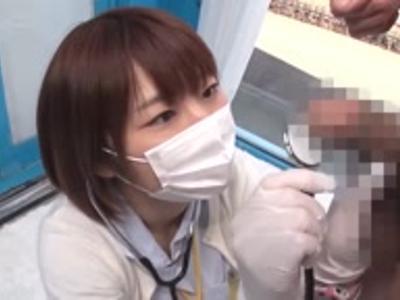 «外見える!?|看護師»【ムンムンカー】看護師さんに絶倫チンポを見てもらってそのままH！ムラムラが抑えられない即抜け映像