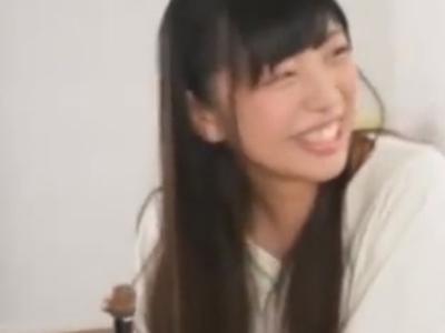 «デビュー作品|美少女»爆乳ロリ娘がチチスリ手コキで激エロご奉仕！こんな子がってくらいの清楚な童顔美少女！興奮注意な18禁映像