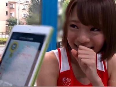 《マッサージ》陸上部の激カワ女子大生の膣圧チェック！セクハラマッサージからの生挿入種付け！乱れる娘