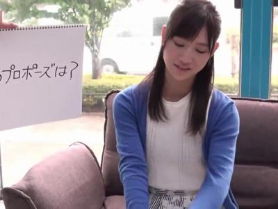 «マジックミラー|女子大生»『えっ待ってください…』清楚系のJDをソファーに押し倒して即挿入！即抜け注意なスケベ動画
