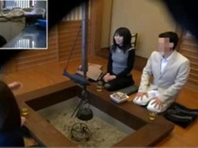 «人妻|主婦»寝取り願望のある旦那が計画して可愛い妻を寝取らせて他人でピストンさせた！ギンギン確実