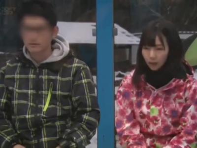 «外見える!?|エロ動画»卒業旅行でスキーに来ていたJDが男友達と素股で性欲に火がついてゴム無しファックで生出し！ムラムラ確実な激エロ動画