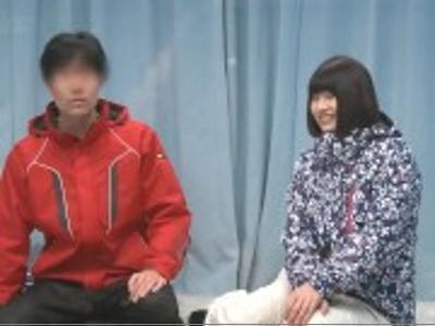 «エロ動画|企画»卒業旅行でスキーに来ていた大学生が男友達と素股で性欲に火がついてゴム無しHで生出し！何度も見たくなるビデオ