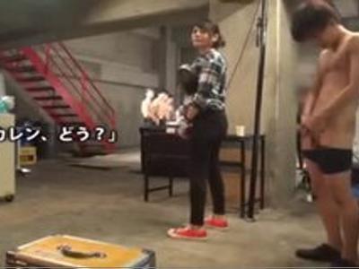 «美乳|エロ動画»SOD新人ADを騙して女優の代わりにエッチまでさせちゃった！戸惑いながらも感じまくり！興奮しちゃうAV