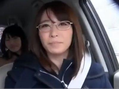 寝取り願望のある旦那が計画して可愛い妻を寝取らせて他人でピストンさせた！発情必須の大興奮
