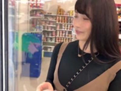 «個人撮影|巨乳»マッチングアプリで見つけた巨乳な女子大生とワンナイトラブ！フル勃起注意な18禁映像