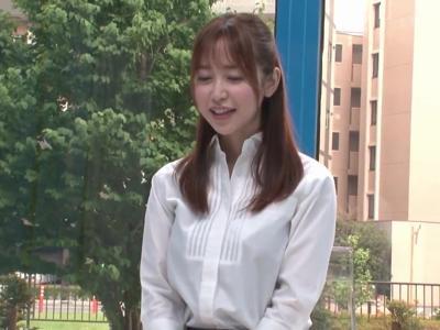 «篠田ゆう|エロ動画»ミニスカ美脚の可愛いお姉さんにストレッチ！だんだんと過激にして脱がせてチンポ挿入！女性が見てもいい18禁動画