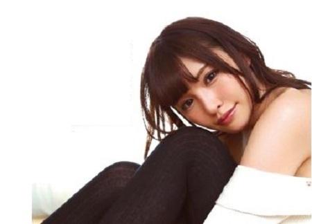 僕の彼女はおしっこしたばかりの臭いちんぽが大好きでSEXする前にシャワーを浴びさせてくれません！橋本ありな