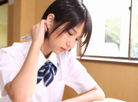 締まってるよ 締まってるよ 莉久のおまんこの中 最高だ～(/・ω・)/中出しされて喜ぶ美少女JK 湊莉久！！