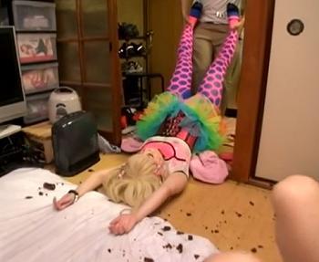 【グロ注意】童貞くんの脳裏がこげ付くほどぶっ飛んだモンスター痴女がお家に押しかけてきちゃったよ♥