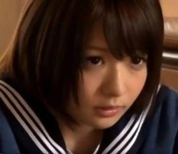 【JKとエチエチ】美少女すぎる友達の妹JKとコタツの中で…
