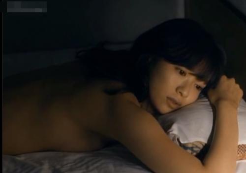 【榮倉奈々】芸能人♥は・だ・か♥10代の頃から清純派として活躍してきた彼女がベッドの上で裸体を解禁！！～娚の一生～