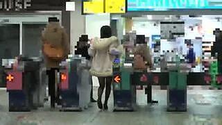 ≪尾行レイプ≫一人暮らしJD狙いのストーカー！駅から馴れた足取りで尾行し家に着いて油断した所で押し込み中出しレイプ！！