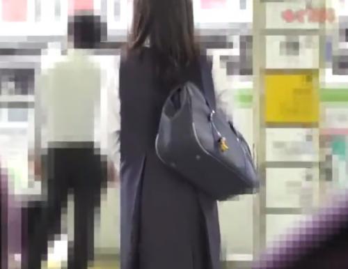 【JK痴漢】気の弱そうな清純派JKをロックオン！電車に乗った所で少女の背後を陣取り未発達な女体を喰い散らかす！！