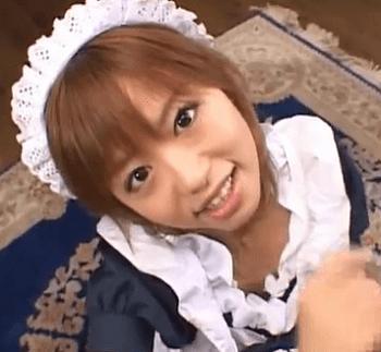 ≪早坂ひとみ≫ロリ可愛いメイドさんが潤んだ瞳でコチラを見つめながらネットリと手コキやフェラでご奉仕！！
