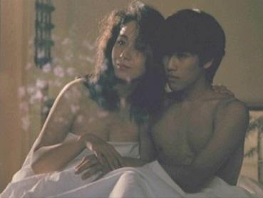 【岩下志麻】芸能人★映画「魔の刻」で近親相姦を描いた問題作で大人の濡れ場を披露！お相手の息子役はいま大活躍のあの人…ｗ