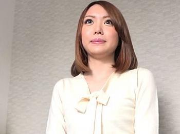 【人妻ナンパ】綺麗な美女奥さんをアンケートと騙してGET！ホテルで他人棒生ハメする不倫NTRセックスで膣内射精‼