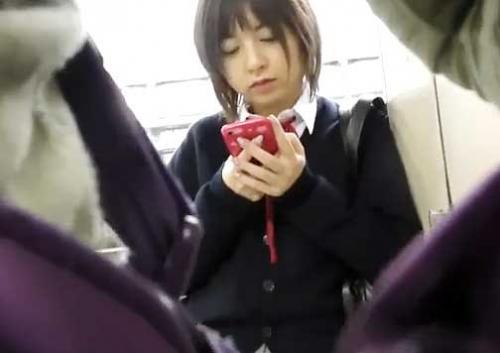 ＊アウロリ注意＊【女子校生痴漢映像】S級可愛いミニスカJKをストーキング痴漢！電車内生ハメ挿入痴漢鬼畜レイプ【美少女】