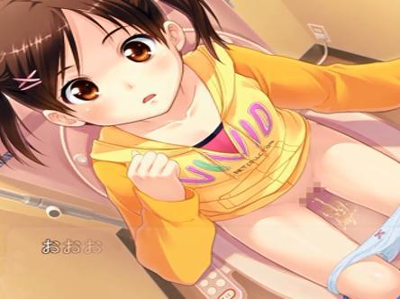 童顔ロリ美少女ちゃんがトイレでおしっこしてる所を変態叔父さんから投入され見られて恥ずかしくなっちゃう♡♡