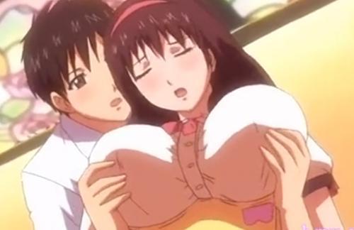 同級生男子からおっぱい揉まれて感じちゃう爆乳美女が濃厚フェラ中出しセックスでアヘ顔イキ♡