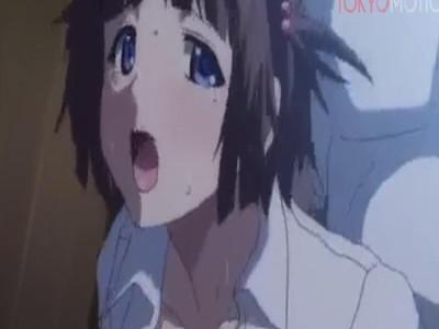 幼い顔の女の子は実は爆乳の持ち主♡バックで突かれておっぱい揺らしながら何度も逝っちゃうエロい女の子だった！！
