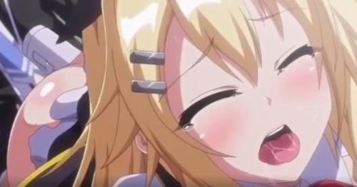 現役アイドルがエッチなコスプレで乱れるなんて？キツキツマンコに極太バイブを突っ込まれあまりの気持ち良さに大量潮吹き！！