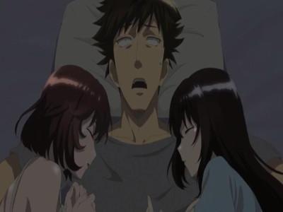 【エロアニメ】え？？4畳半に3人生活ってうそでしょっ？！しかも美女2人に添い寝されて爆発寸前のラッキースケベ男♥♥