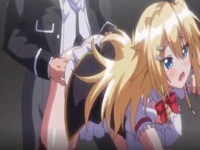 金髪の幼顔の美少女はバックで激しくピストンされちゃう♡よくみたらおっぱいの乳首もたっててノーブラのエロい女の子だった！！