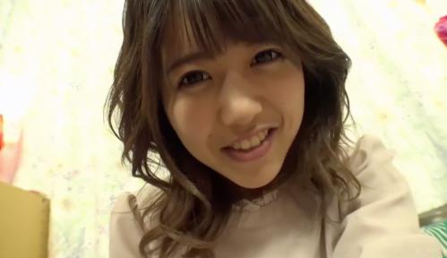 【オナニー配信】アイドル級の可愛いお姉さんが視聴者の精子を空っぽに。ディルドを使って激しくオナニー