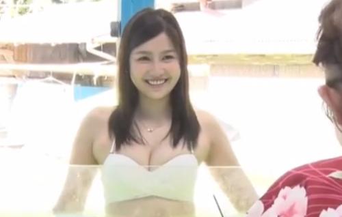 【小野寺梨紗 マジックミラー号】初めてあった男女がマジックミラー号で混浴。流れでマットプレイ→素股→中出し