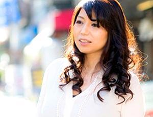 完熟ボディの欲求不満熟女を次々ナンパしてハメまくる神企画！巨尻＆垂れ乳振り乱し濃厚汗だく不倫SEXで絶頂しまくりｗ