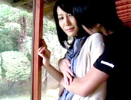 人妻熟女が近親相姦SEX！色白スレンダーボディ晒し何度も絶頂！性欲満たす日々...