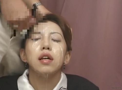 【泉星香】ひたすら顔射！何度もぶっ掛けられ精子まみれになるCA