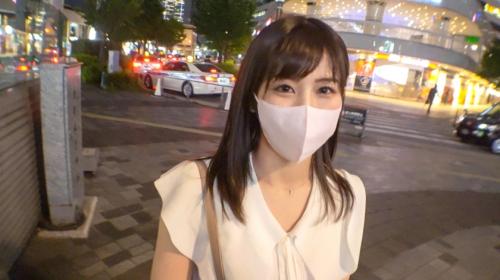 有楽町辺りで仕事終わりのお姉さん。清楚で美人、陥没チクビ美乳なのがなんかイイ！