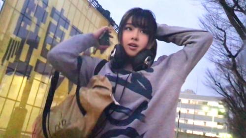 巨乳でムチエロ！クビレのあるスポーツ女子、バレーボールコスチューム着衣セックス！！