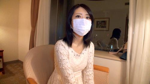 スーパーレジ打ち23歳、もさっと生えたまん毛に小さめのマ◯コ。クリがあまりに敏感だから・・