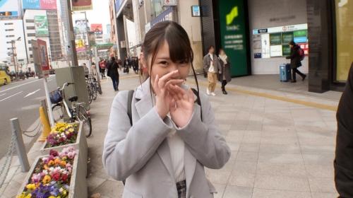 Gカップ女子大生20歳は彼の早漏に欲求不満気味！極狭名器はソファまでグッチョリ濡らす！