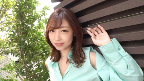 すぐにチ〇ポをまさぐりだす程欲求不満の三十路妻、乳首だけでビクビク！ハスキー声で鳴く