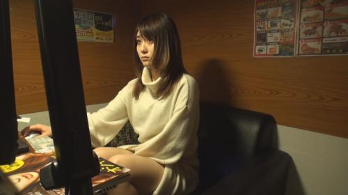誰も見てませんがカメラは記録！マン喫オナニー盗撮。我慢しても漏れる喘ぎ声！！