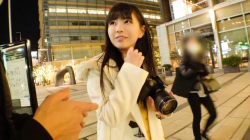 まるで天使のようなカメラ女子。ウブな美少女にオモチャの刺激で性開発、人生初中出し！