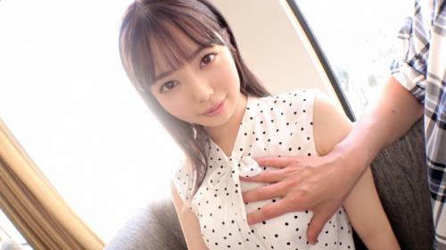 清楚系な服装と大人っぽい佇まい女子大生、無邪気な笑顔が艶っぽい蕩け顔に変わってゆく。