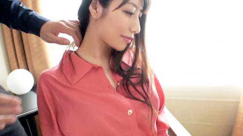 エステ経営の美人妻30歳、お互いにＭ気質な為に営みは消化不良。内緒で火遊び