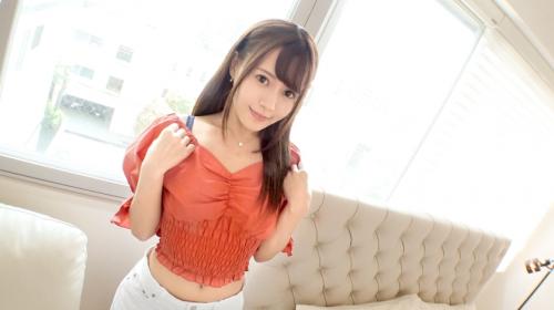 大阪出身の激カワ女子大生！女子校育ちの彼女は経験人数も少なめ。敏感過ぎる乳首！