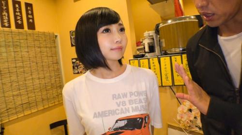 練馬にある定食屋のカンバン娘にアポなし取材！閉店直後の店内で強引セックス！！