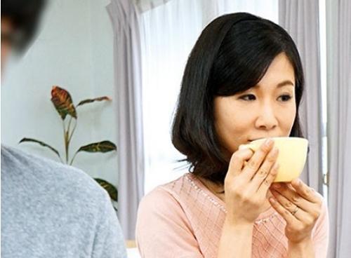 【母子相姦】「この媚薬効くのかな？」母に試したら大変なことに..