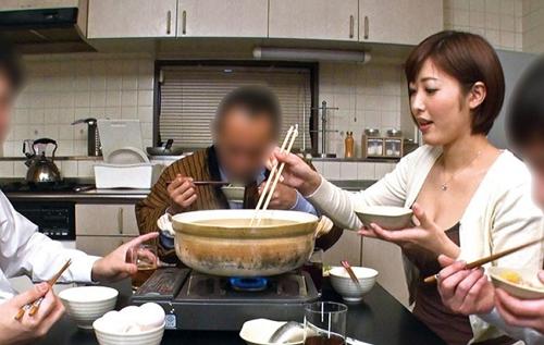 再婚した夫の父に襲われ中出しされ寝取られた美人妻！