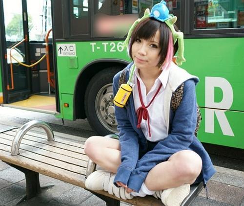 ノリのイイ女子校生を池袋でキャッチ！５P中出しも応じてくれました！